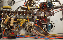 Le système de Bias élaboré pour le Push Pull de PL86...un réglage par tube, peu commun sur les ampli guitare!